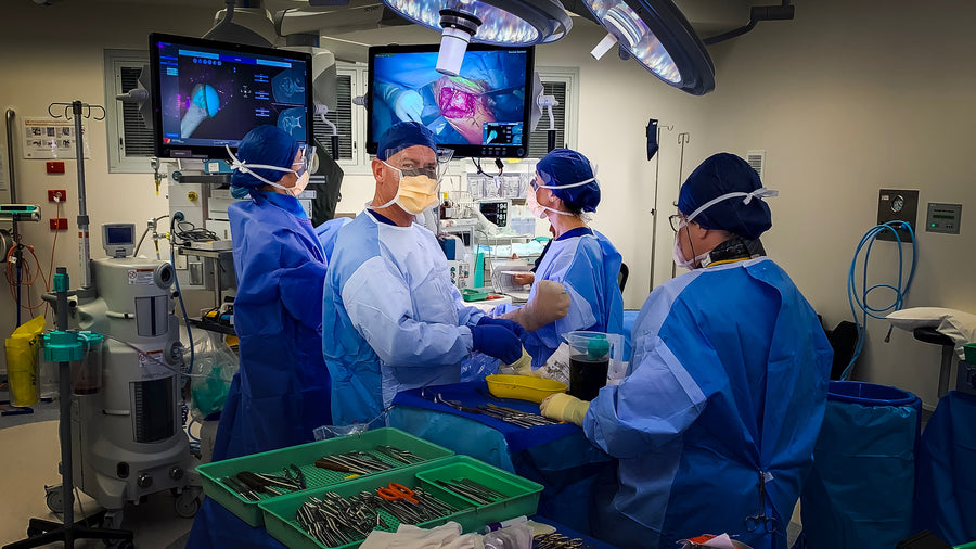 Simpliciti stemless anatomic total shoulder replacement in theatre