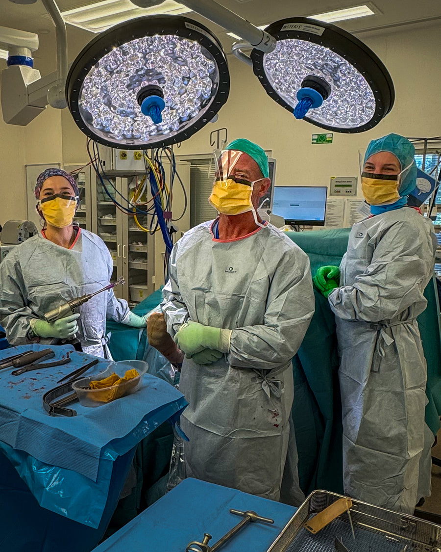 Operating at Cairns Base Hospital with the shoulder fellows