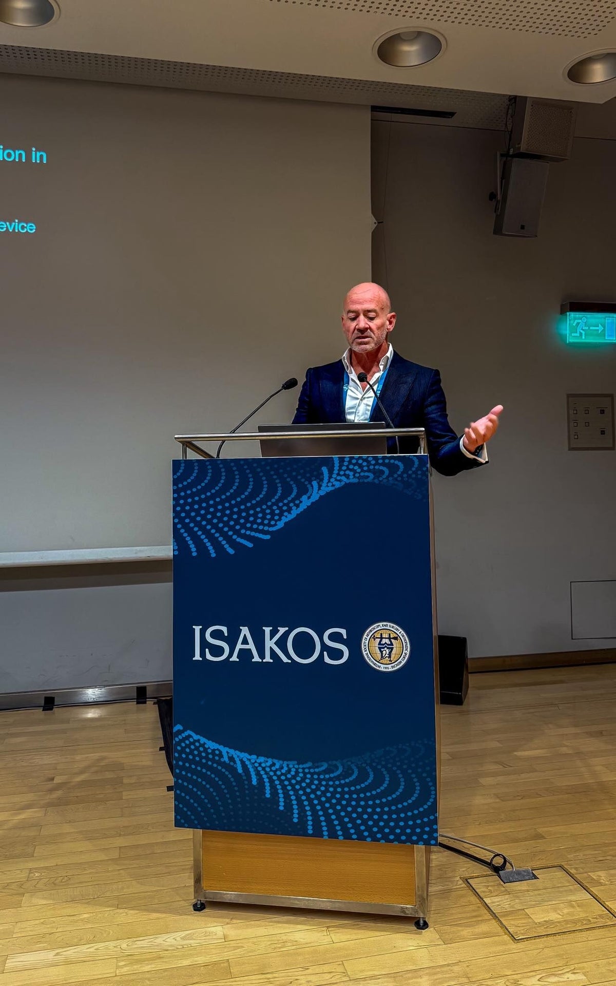 Presenting at ISAKOS 2025 in Munich on biological rotator cuff repair